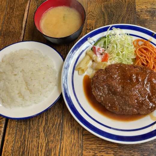 ぷらむ　メンツカツ定食